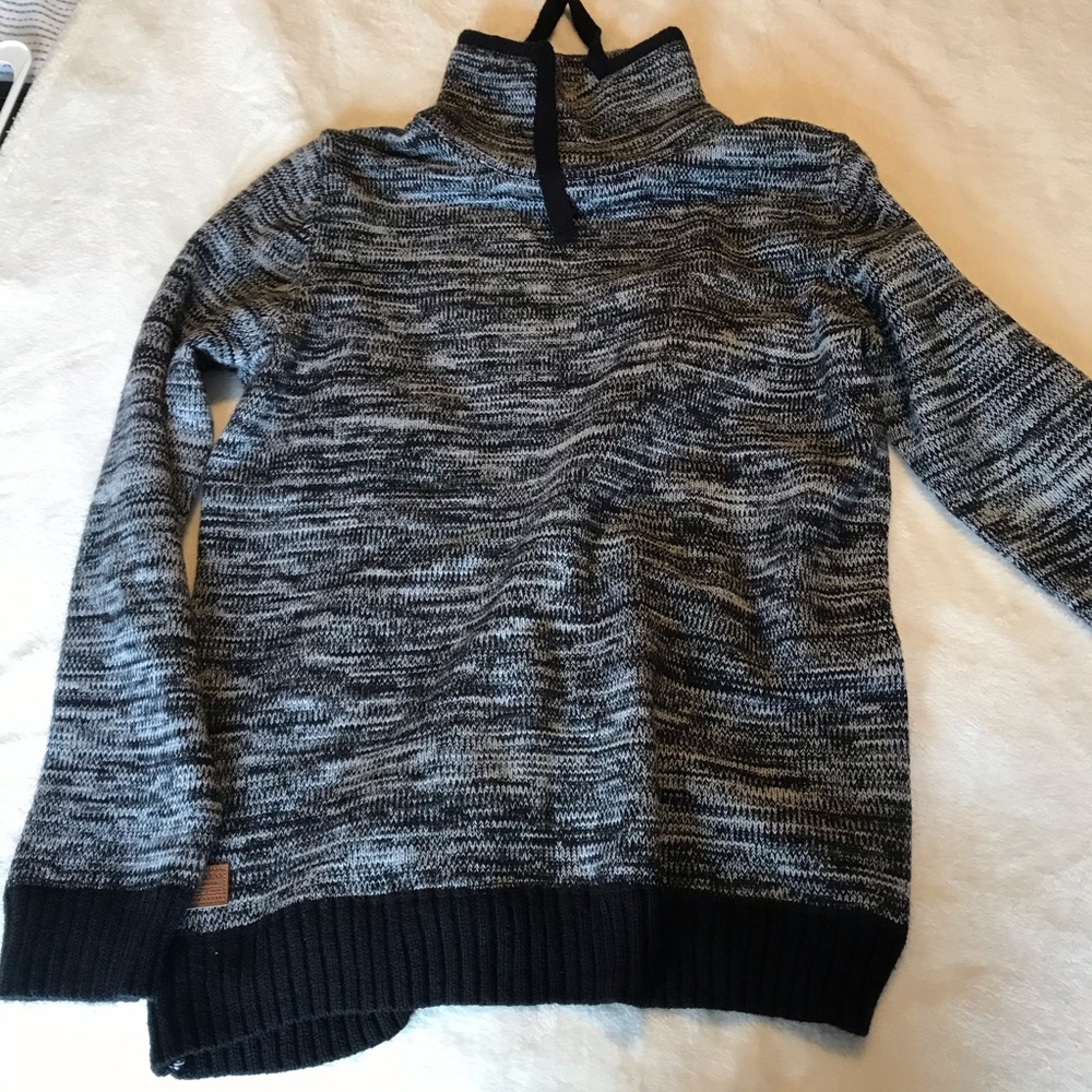 Men’s sweater hoodie